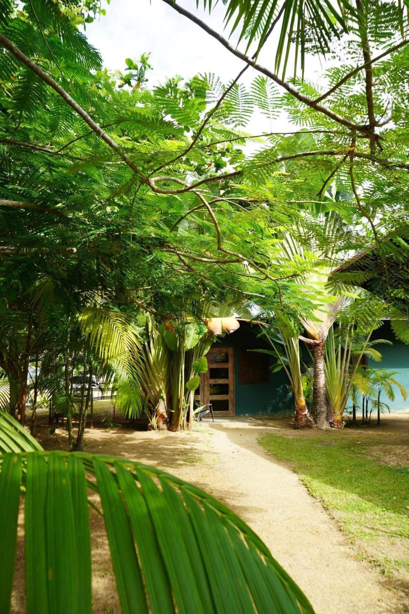 Houttuyn Wellness River Resort Paramaribo Luaran gambar